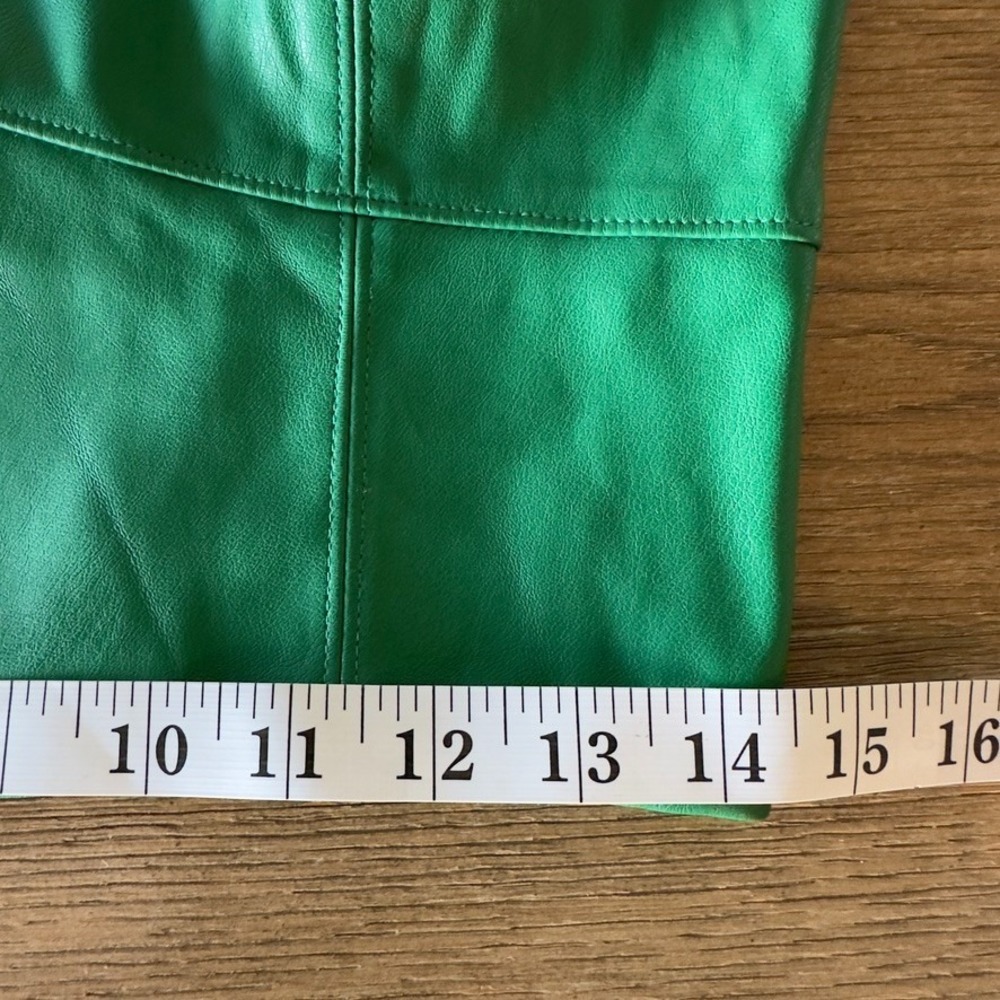 Sans Souci Faux Leather Bralette Crop Top-Emerald Green-Women's Size Med-RRP $78 - Picture 5 of 12